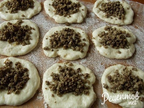 Пирожки жареные с печенью