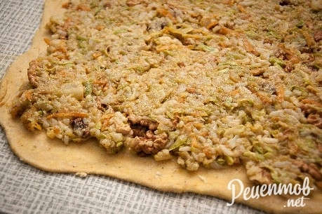 Рулет с орехами
