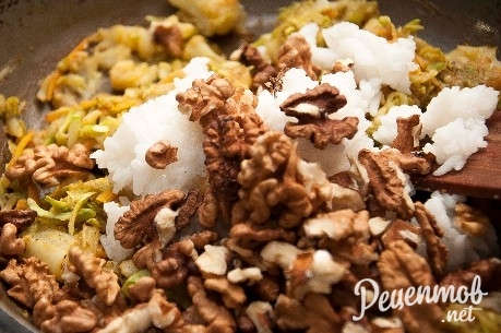Рулет с орехами