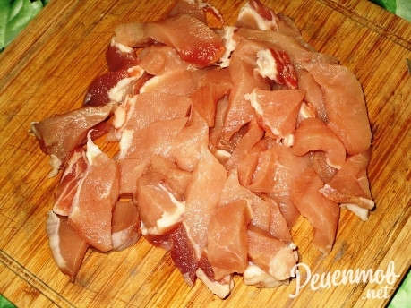 Мясо с ананасами