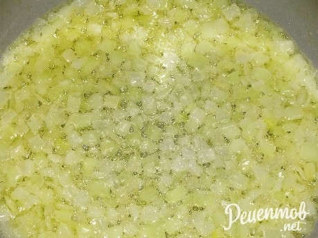 Тушеная картошка в мультиварке