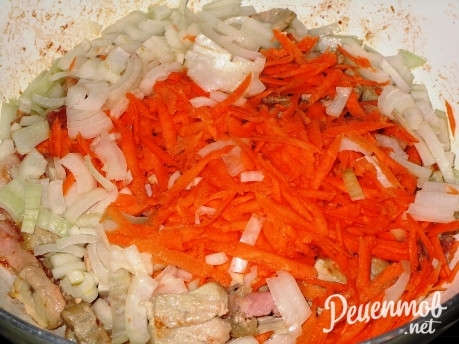 Капуста с мясом