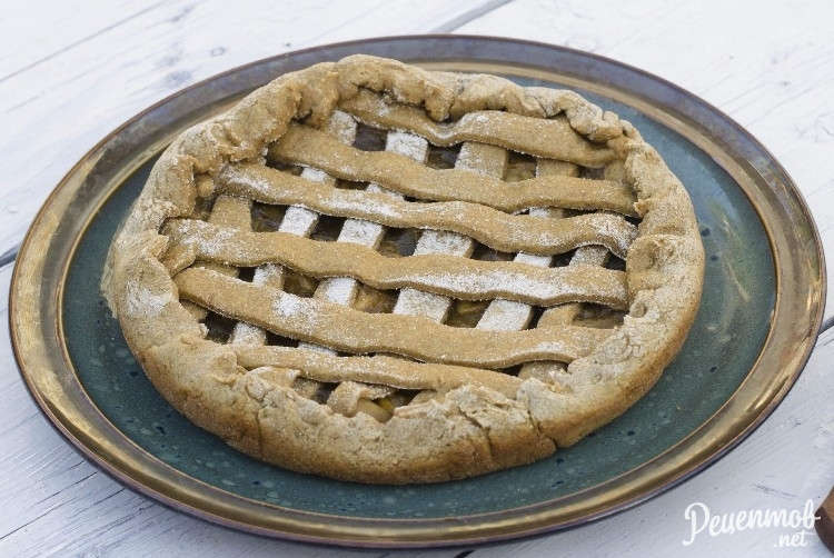 Яблочный пирог из ржаной муки